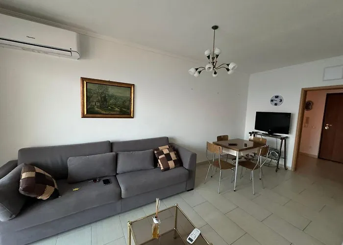 Aura Seaview Apartment Vollga