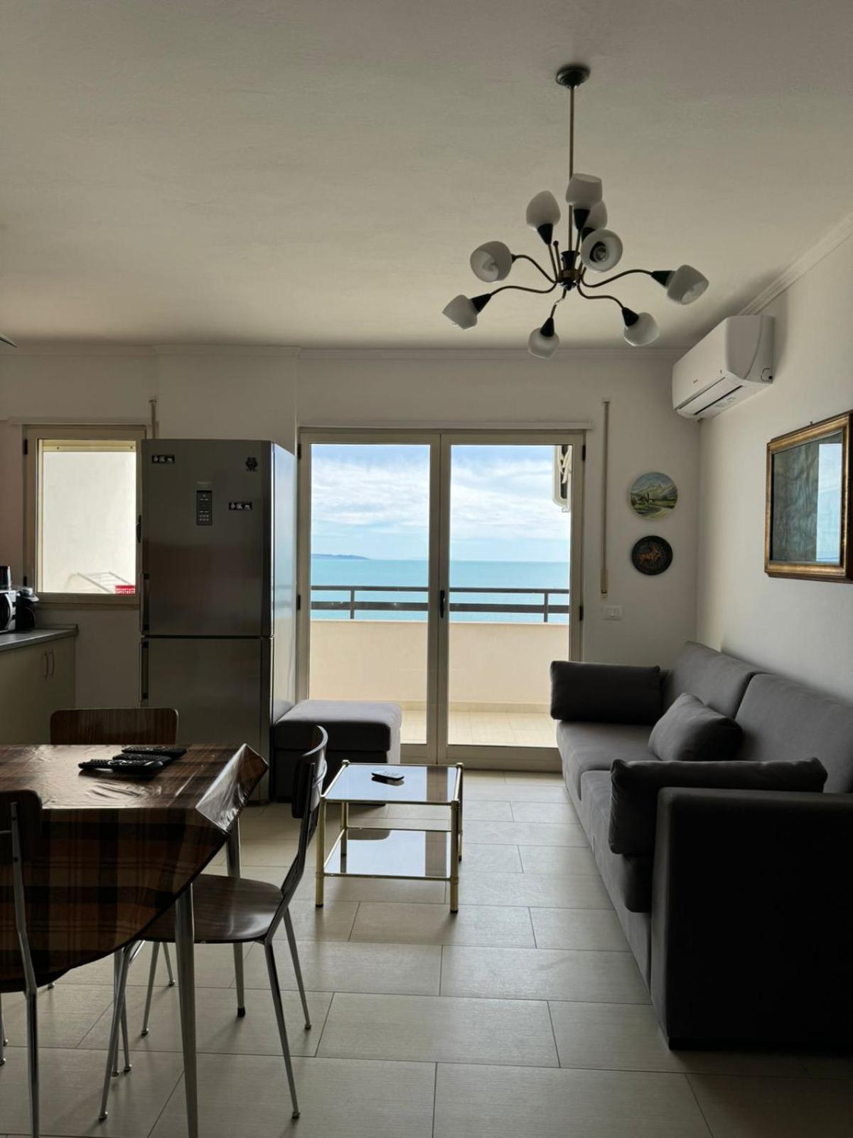 Aura Seaview Vollga Lägenhet Durrës